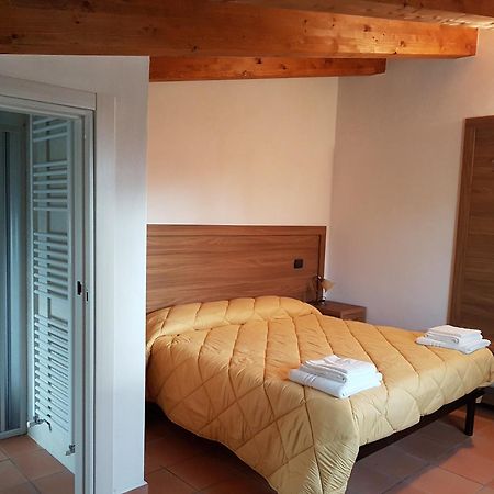 Agriturismo L'Ulivo Padula Exteriör bild