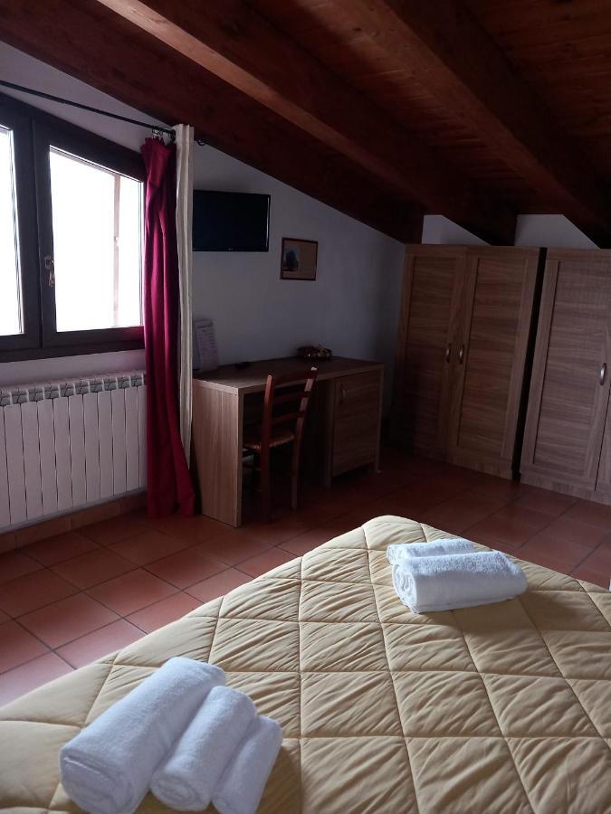 Agriturismo L'Ulivo Padula Exteriör bild