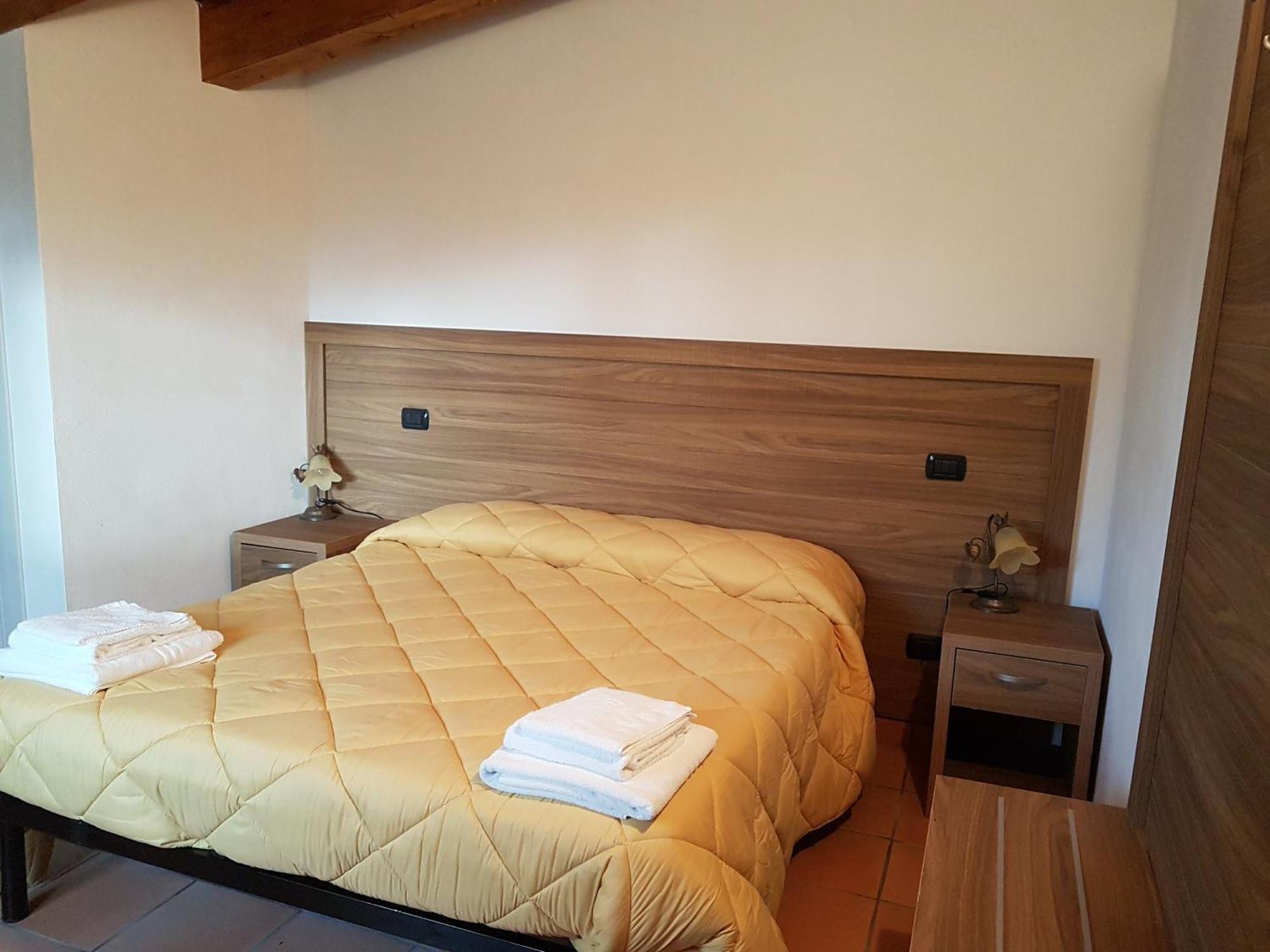 Agriturismo L'Ulivo Padula Exteriör bild