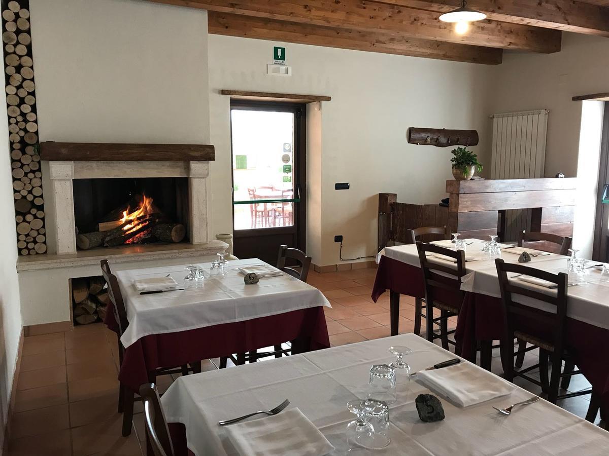 Agriturismo L'Ulivo Padula Exteriör bild