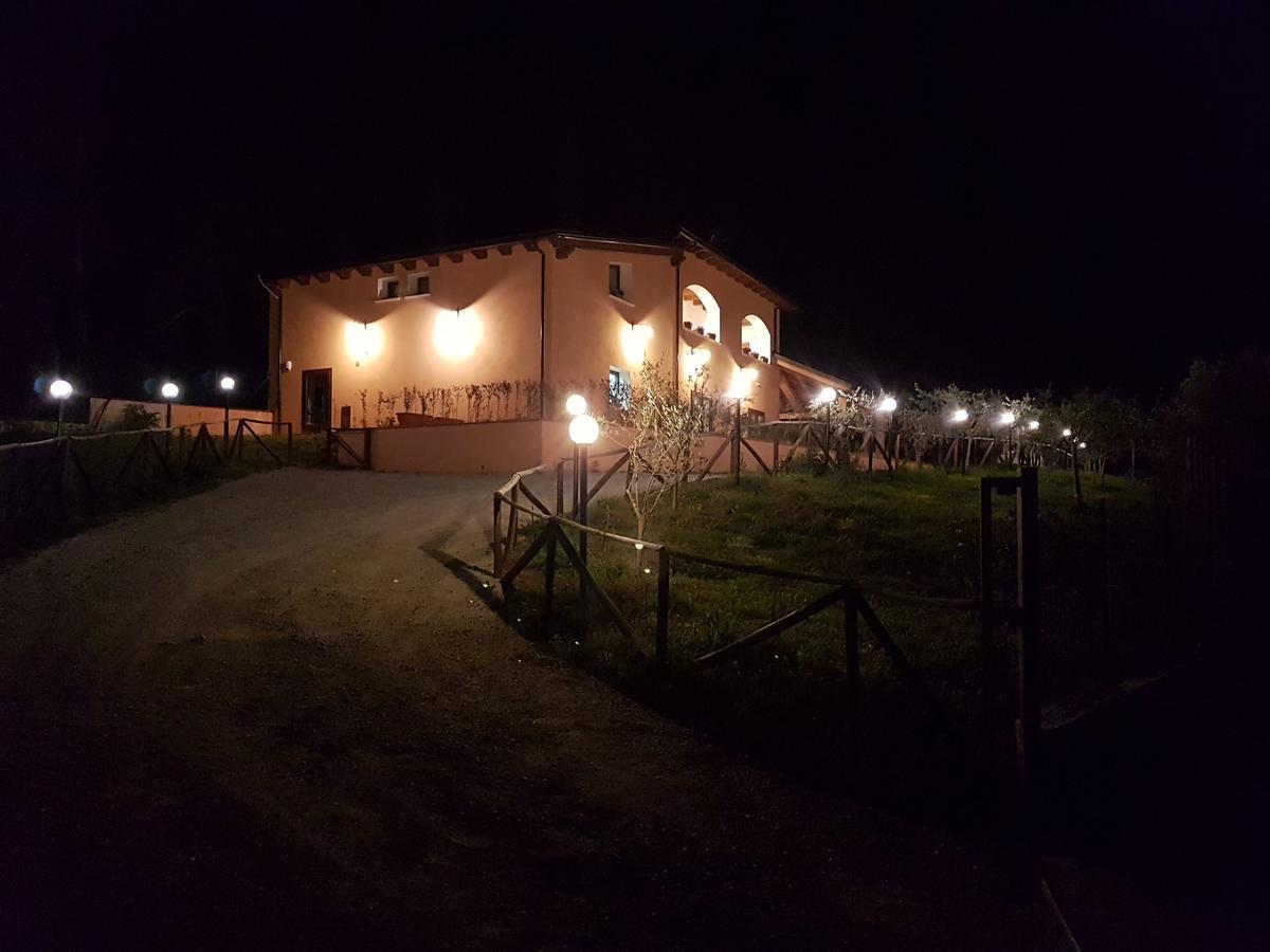 Agriturismo L'Ulivo Padula Exteriör bild